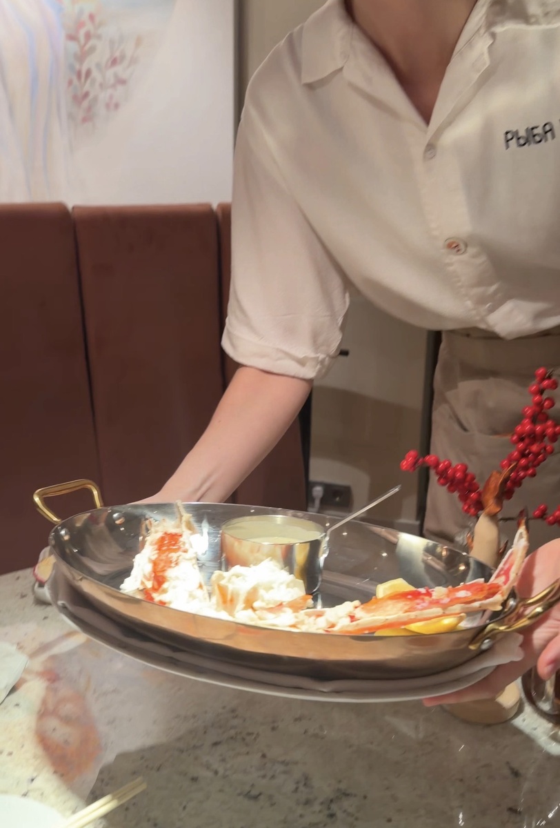 Целый краб в ресторане «Рыба моя»: стоит ли прийти за морепродуктами?