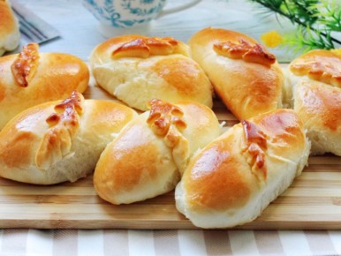 Пирожки с абрикосовым джемом: вкусный семейный рецепт на каждый день