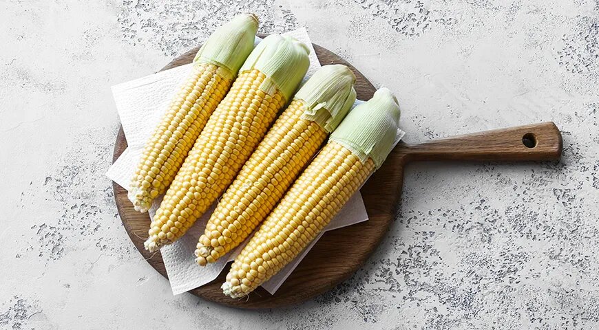 Как приготовить ароматную жареную кукурузу на мангале