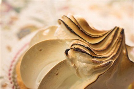 Волшебные меренги с миндальным привкусом