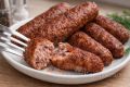 Праздник вкуса: мясные колбаски, которые порадуют ваших гостей