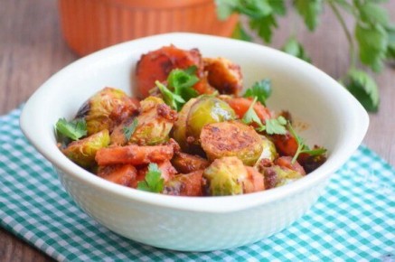 Необычное блюдо с брюссельской капустой и морковью: яркие акценты на вашем столе
