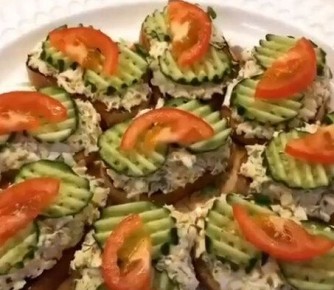 Соблазнительные бутерброды с рыбой, которые удивят вас