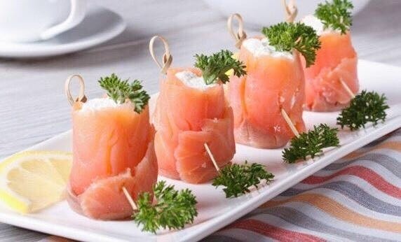 Необычные рулетики с семгой: вкус и здоровье в одном блюде