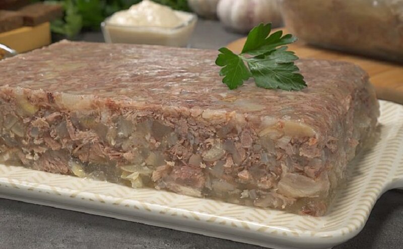 Ностальгия по вкусам: Как приготовить идеальный русский холодец