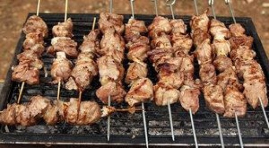 Как правильно жарить шашлык: секреты для идеального приготовления