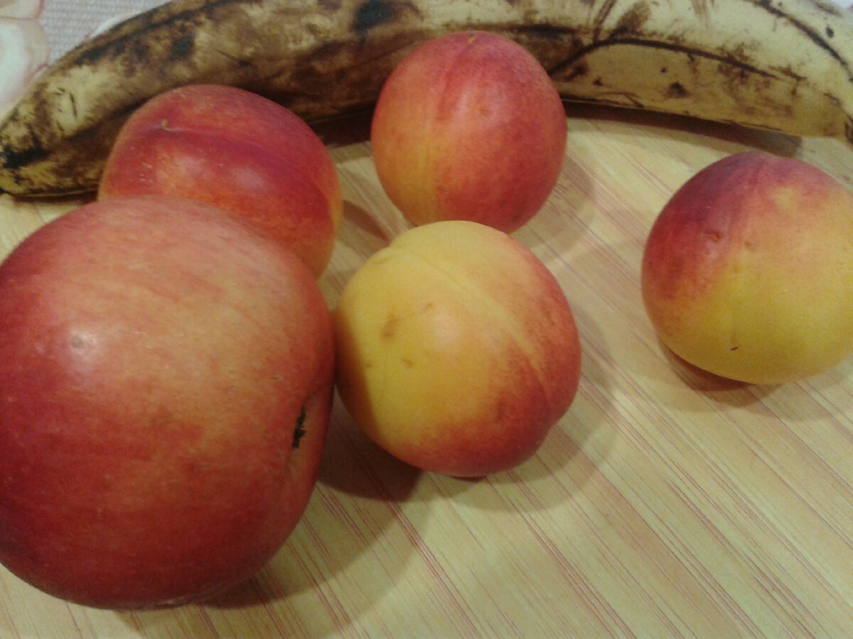 Оладьи с фруктами: удивительное начало дня для всей семьи