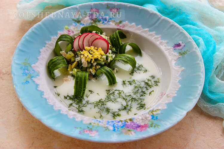 Окрошка на курином бульоне: идеальное решение для жаркого лета