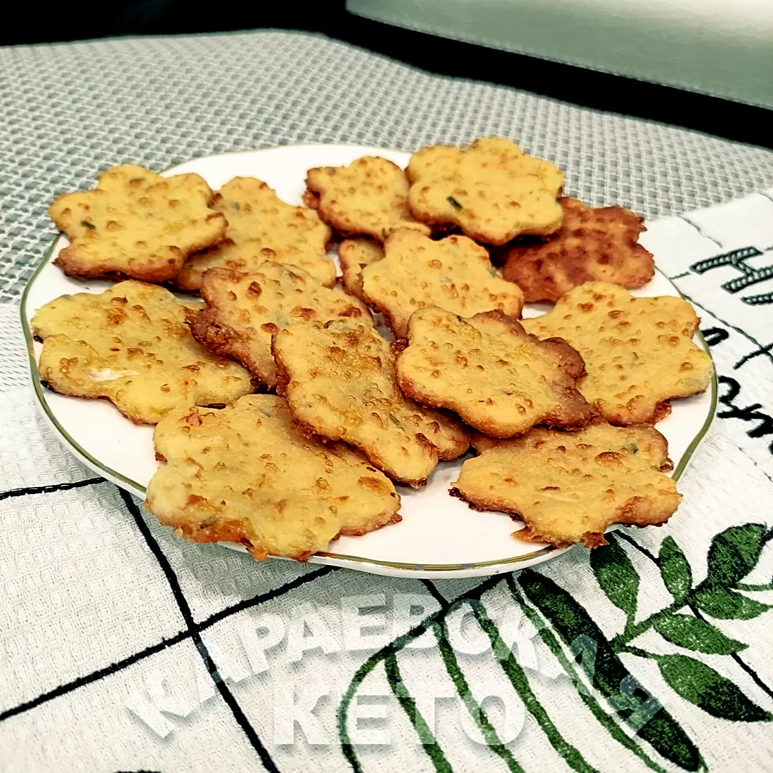 Сырное печенье в стиле кето: легкий рецепт с идеальным балансом вкуса