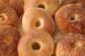 Нежные пончики из духовки: пошаговый рецепт