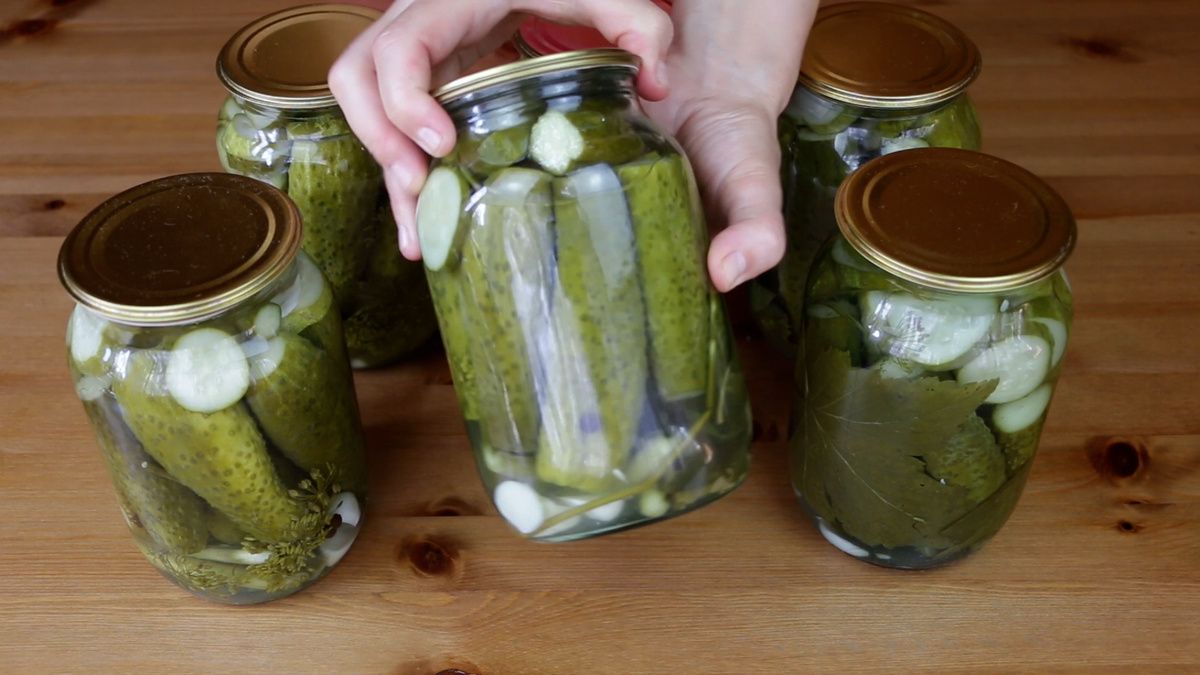 Вкус лета на зиму: маринованные огурцы по уникальному рецепту
