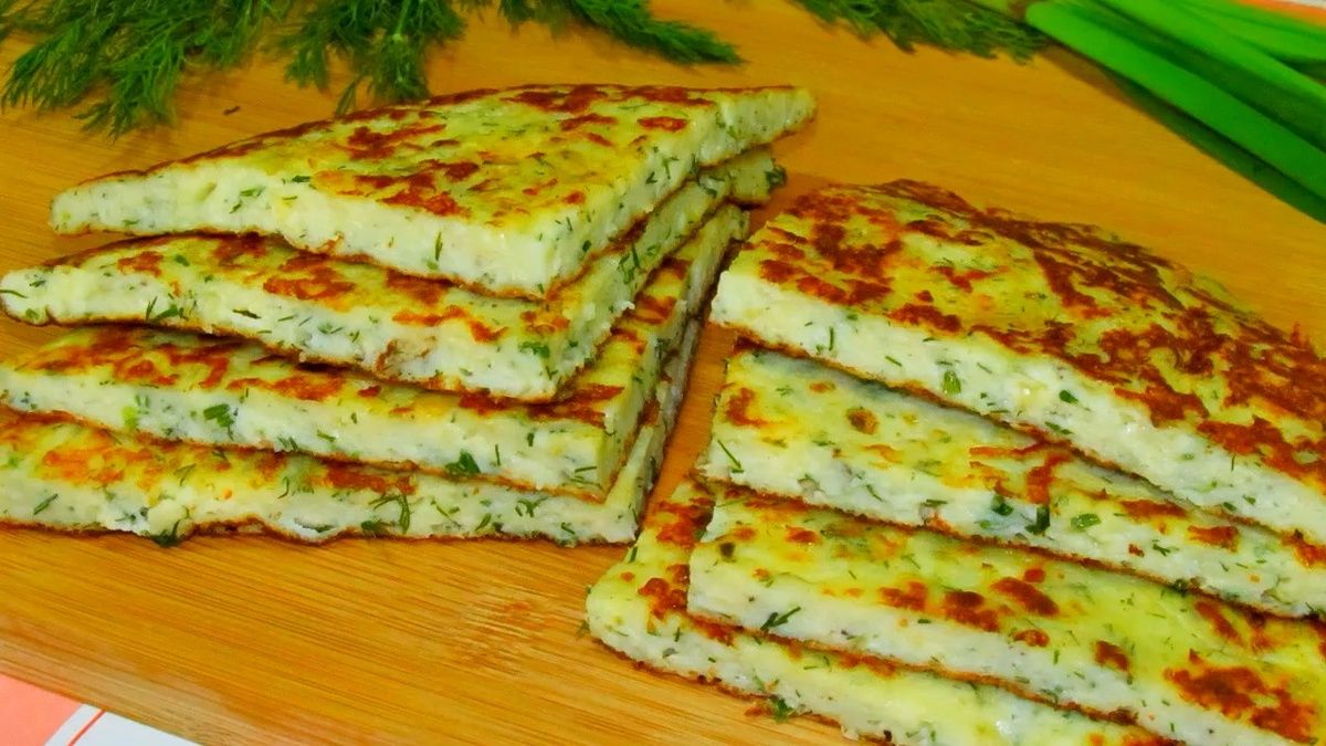 Ленивые лепешки с творогом и сыром: идеальный завтрак или ужин за считанные минуты